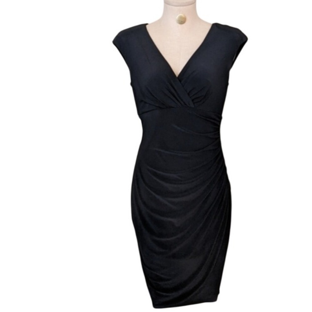 Lauren‎ Ralph Lauren Classic Flattering Black Cap Sleeve Ruched Dress Size 10